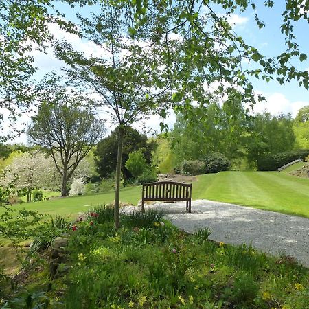 Accommodation At Salomons Estate Роял Тънбридж Уелс Екстериор снимка