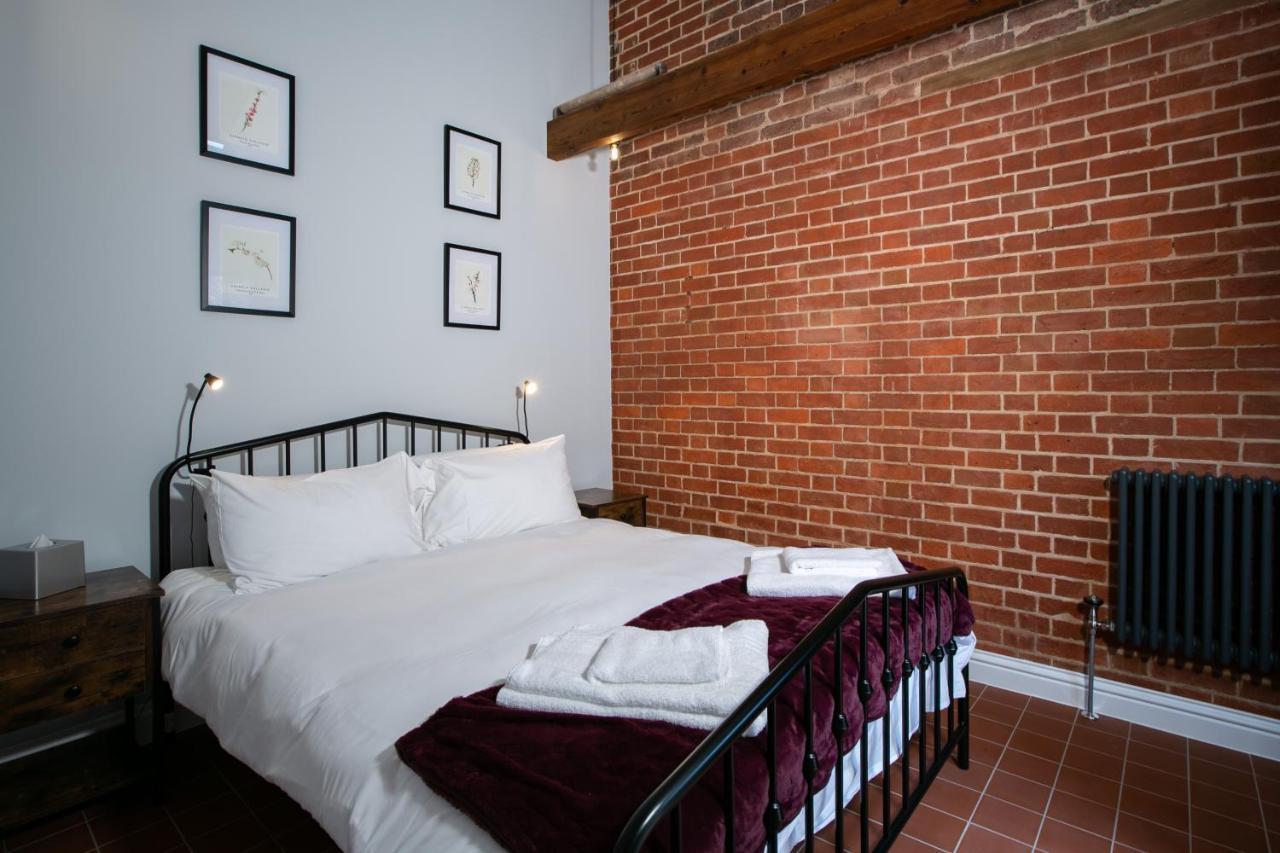 Accommodation At Salomons Estate Роял Тънбридж Уелс Екстериор снимка