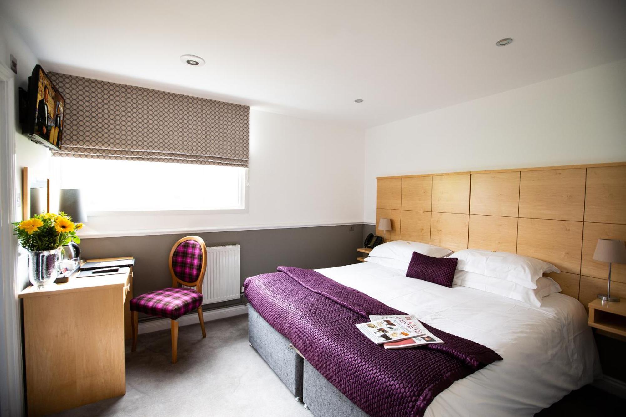 Accommodation At Salomons Estate Роял Тънбридж Уелс Екстериор снимка