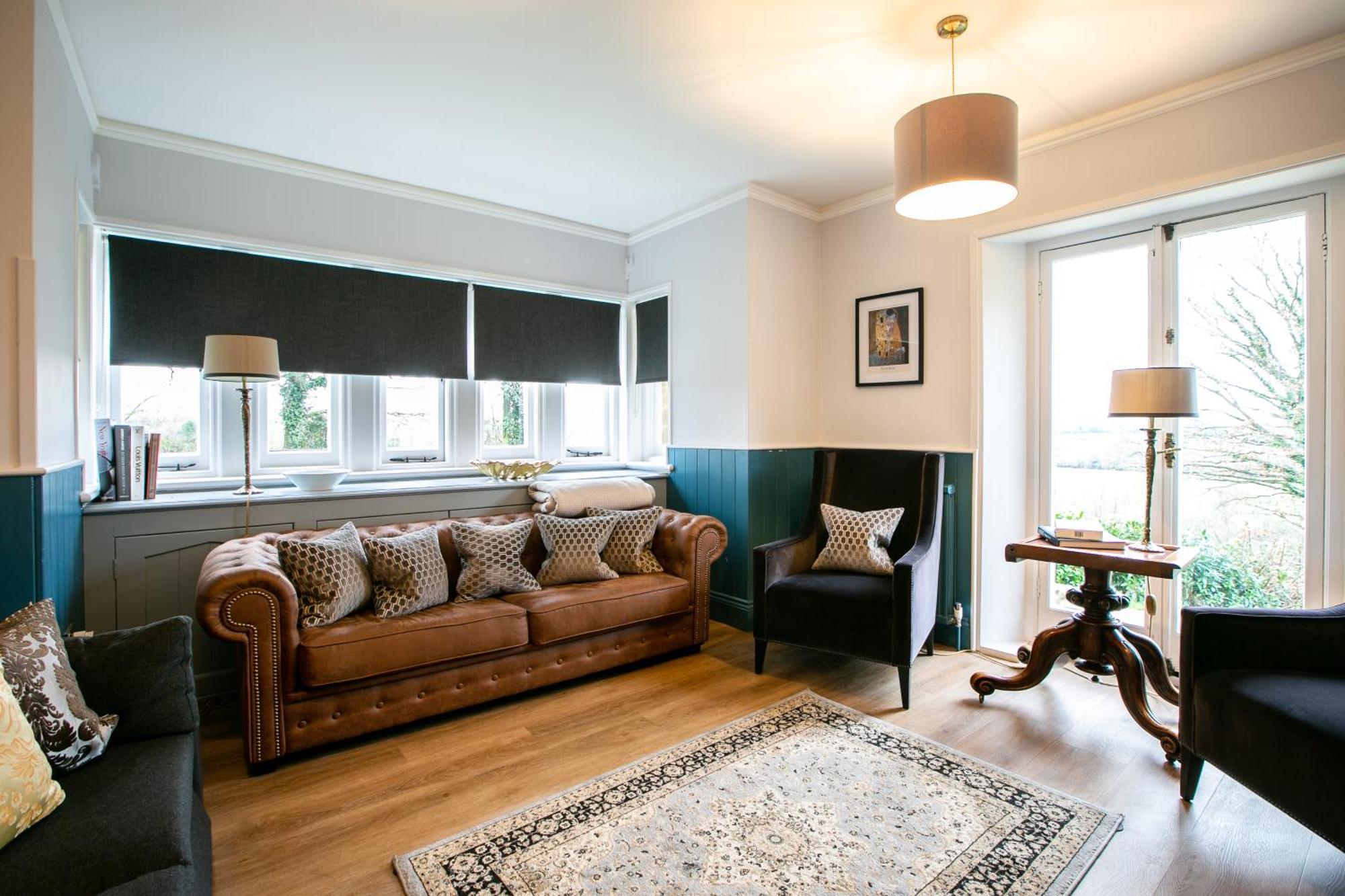 Accommodation At Salomons Estate Роял Тънбридж Уелс Екстериор снимка