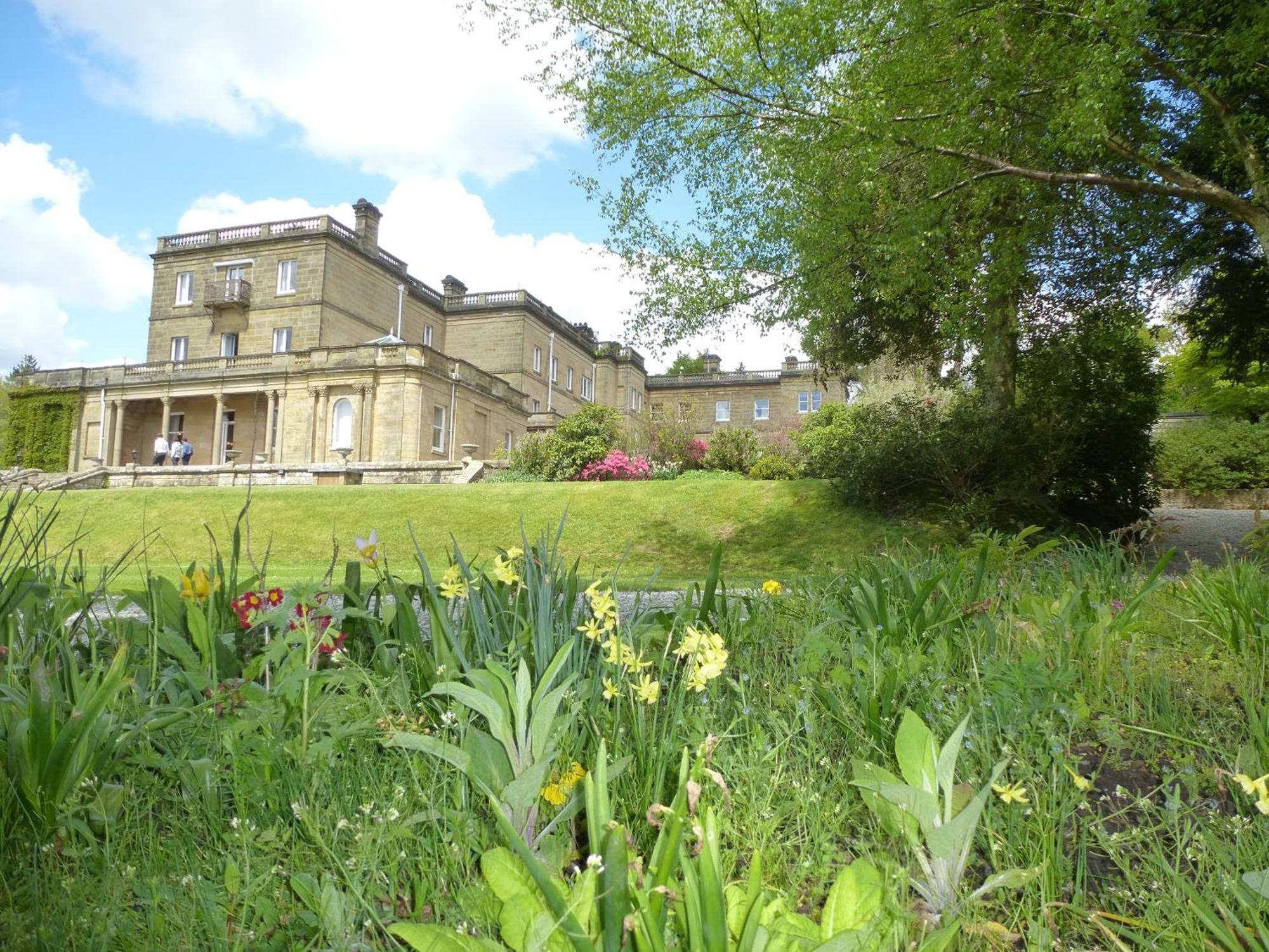 Accommodation At Salomons Estate Роял Тънбридж Уелс Екстериор снимка